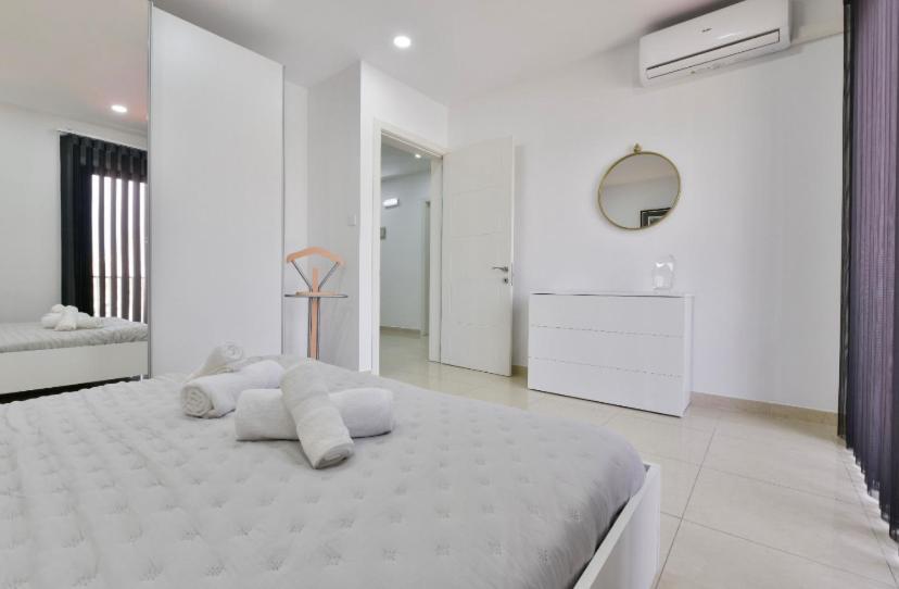 Sea View Apartment Birżebbuġa Extérieur photo